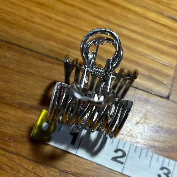 BOGO Silver Hair Clip - Picture 6 of 8